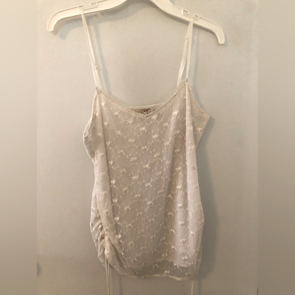 MKM DESIGNS lace tank top with ruched sides.  White. Sz M